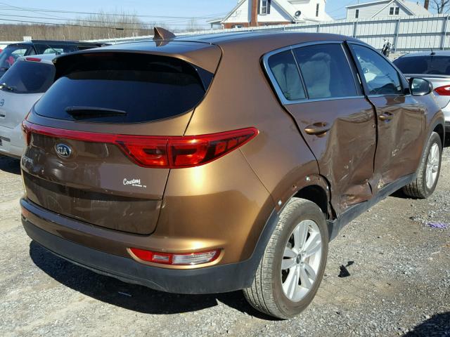 KNDPMCAC2H7123086 - 2017 KIA SPORTAGE L GOLD photo 4