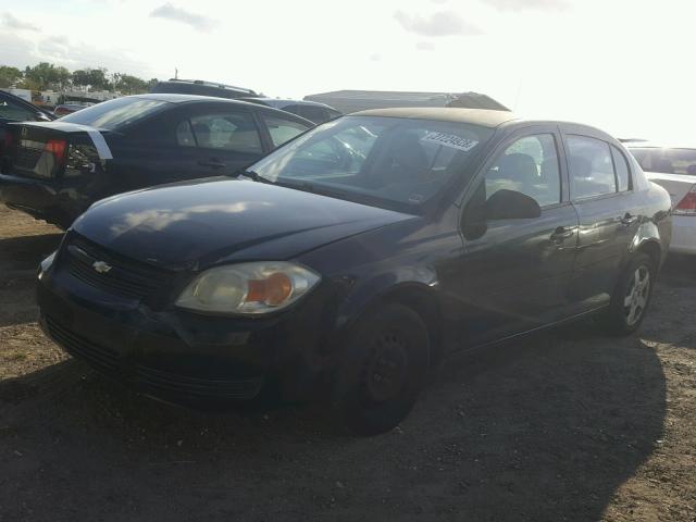 1G1AK52F057537097 - 2005 CHEVROLET COBALT BLACK photo 2