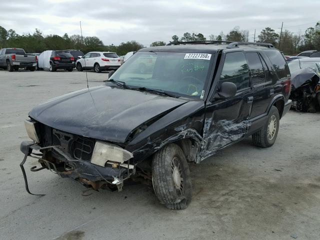 1GKDT13W7W2500639 - 1998 GMC JIMMY შავი ფოტო 2