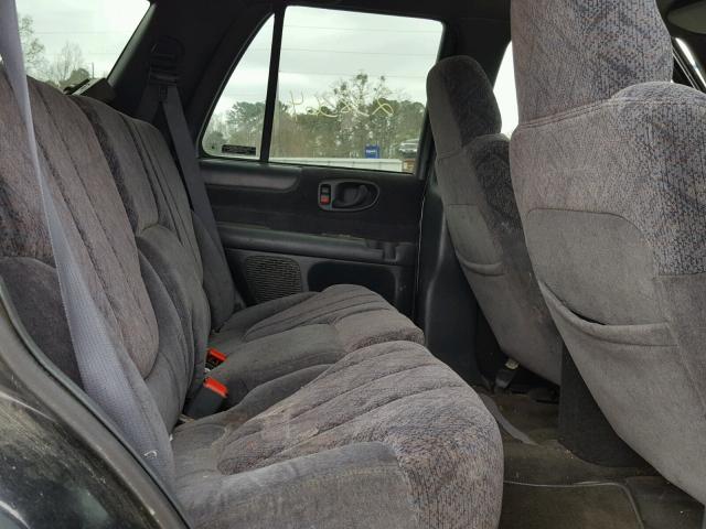 1GKDT13W7W2500639 - 1998 GMC JIMMY შავი ფოტო 6