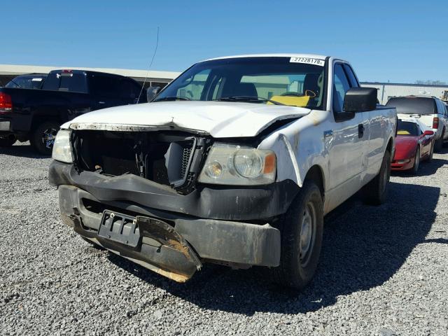 1FTRF12276NA54594 - 2006 FORD F150 WHITE photo 2