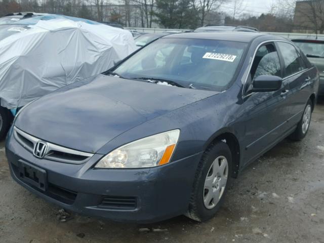 1HGCM56487A052166 - 2007 HONDA ACCORD LX GRAY photo 2