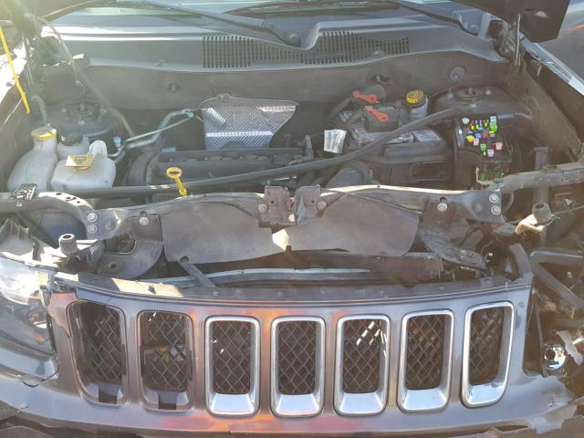 1C4NJCBA4GD628429 - 2016 JEEP COMPASS SP GRAY photo 7