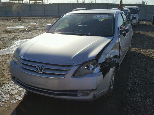 4T1BK36B86U079055 - 2006 TOYOTA AVALON XL SILVER photo 2