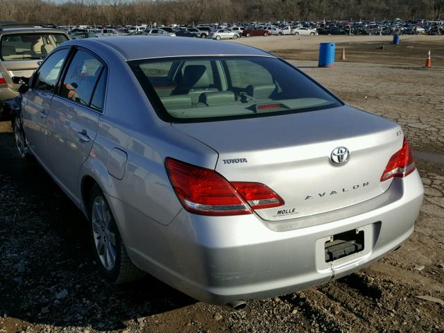 4T1BK36B86U079055 - 2006 TOYOTA AVALON XL SILVER photo 3