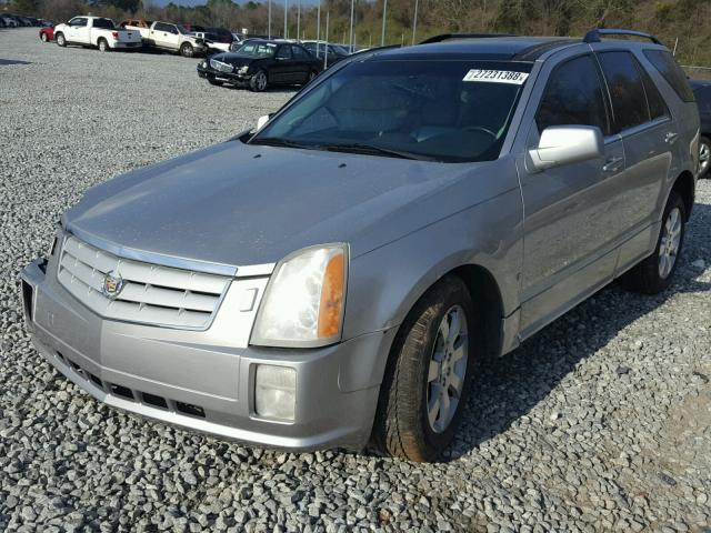 1GYEE63A660186239 - 2006 CADILLAC SRX SILVER photo 2