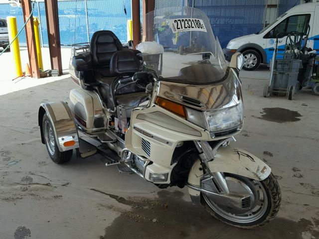 1HFSC2237LA201353 - 1990 HONDA GL1500 SE WHITE photo 1