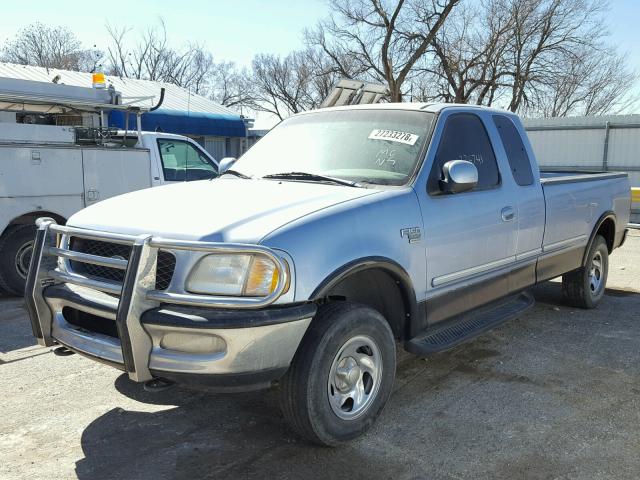 1FTRX18L5WKA87155 - 1998 FORD F150 BLUE photo 2