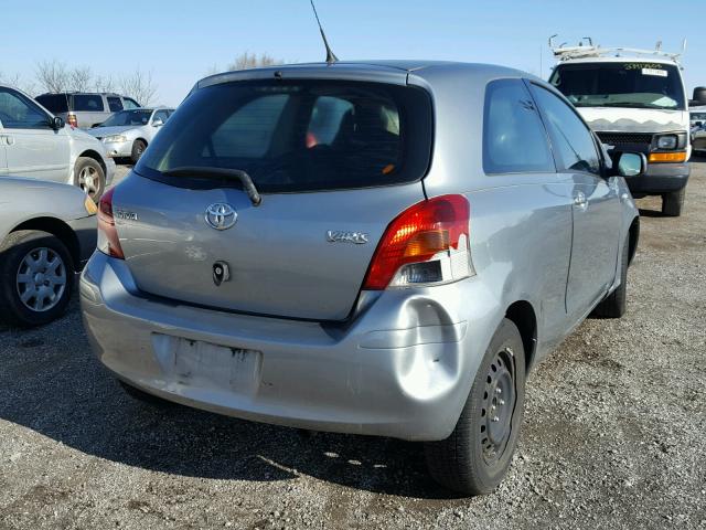 JTDJT4K32A5299098 - 2010 TOYOTA YARIS SILVER photo 4