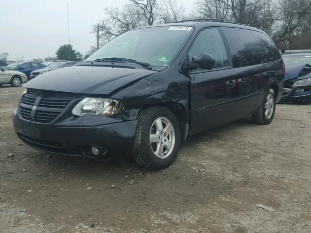 2D4GP44LX7R313176 - 2007 DODGE GRAND CARA BLACK photo 2