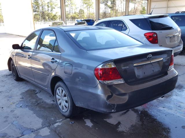 4T1BE32K25U970504 - 2005 TOYOTA CAMRY LE GRAY photo 3