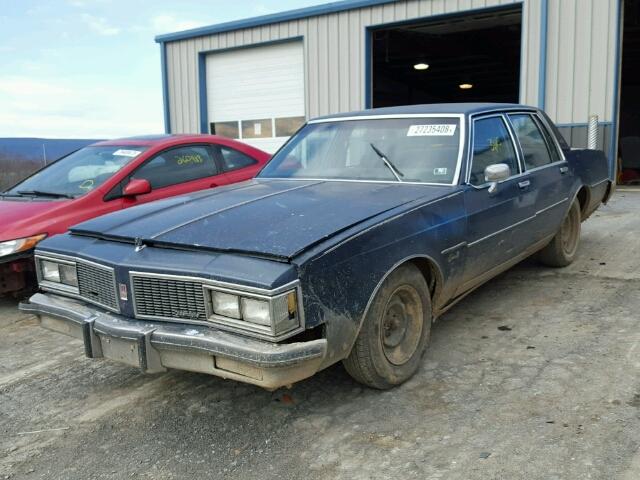 1G3AN69Y9CM313742 - 1982 OLDSMOBILE DELTA 88 R BLUE photo 2