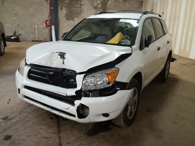 JTMBK33V166003961 - 2006 TOYOTA RAV4 WHITE photo 2