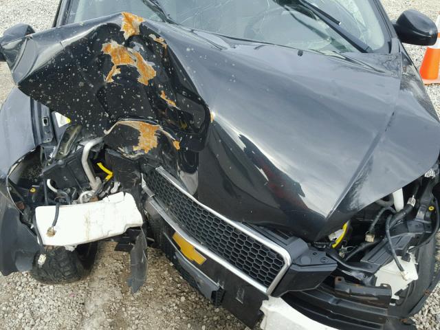 KL1TD6DE4AB127714 - 2010 CHEVROLET AVEO LS BLACK photo 7