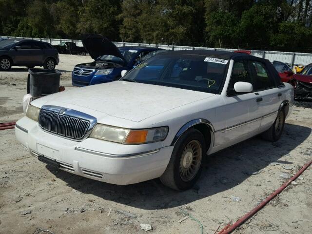 2MEFM75W9XX676073 - 1999 MERCURY GRAND MARQ WHITE photo 2