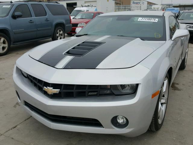 2G1FS1EWXB9139612 - 2011 CHEVROLET CAMARO SS SILVER photo 2