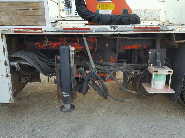 1FVHC3DJ66HW81519 - 2006 FREIGHTLINER M2 106 HEA WHITE photo 9