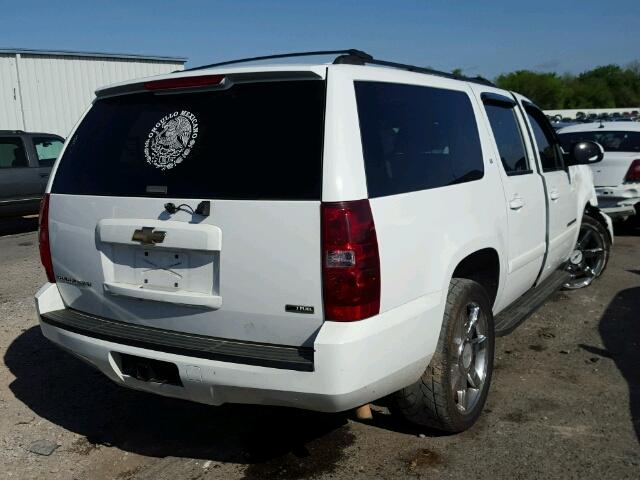 3GNFC160X7G215946 - 2007 CHEVROLET SUBURBAN C WHITE photo 4