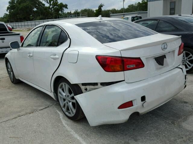 JTHBK262372028136 - 2007 LEXUS IS 250 WHITE photo 3