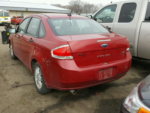 1FAHP35N89W109049 - 2009 FORD FOCUS SE RED photo 3