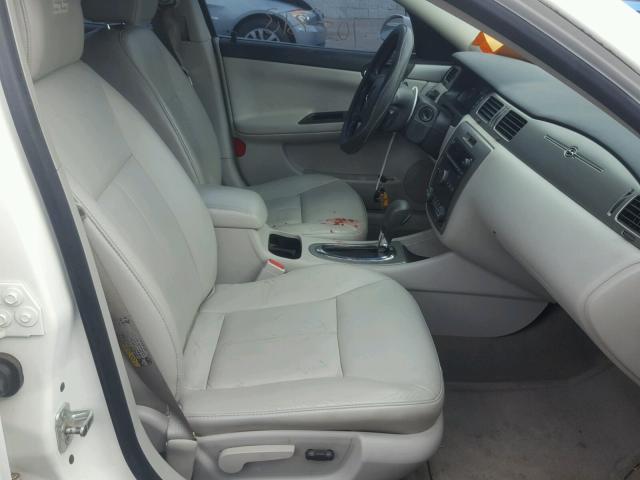 2G1WD58C369346304 - 2006 CHEVROLET IMPALA SUP 白色 照片 5