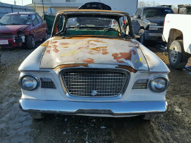 60V11001 - 1960 STUDEBAKER LARK WHITE photo 9