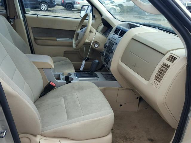 1FMCU0DGXAKB75513 - 2010 FORD ESCAPE XLT TAN photo 5