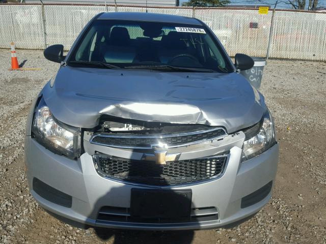 1G1PC5SH2B7223777 - 2011 CHEVROLET CRUZE LS SILVER photo 9