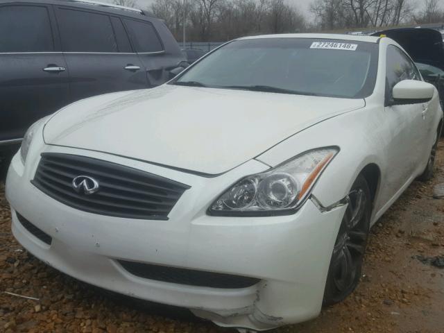 JNKCV64E08M101985 - 2008 INFINITI G37 BASE WHITE photo 9