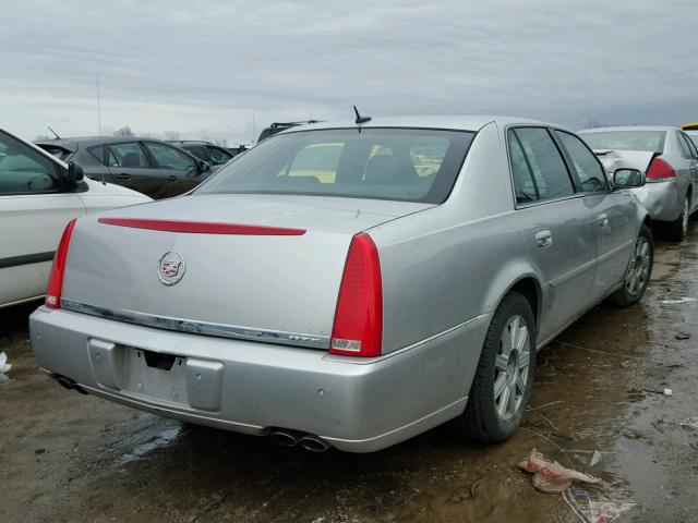 1G6KD57Y56U139261 - 2006 CADILLAC DTS SILVER photo 4