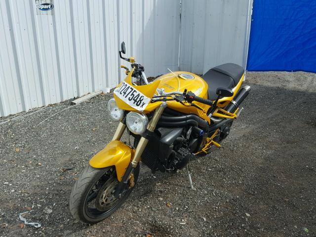 SMT500PK96J255778 - 2006 TRIUMPH MOTORCYCLE SPEED TRIP YELLOW photo 2