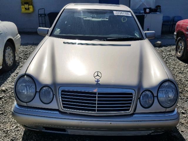 WDBJF65F5WA649345 - 1998 MERCEDES-BENZ E 320 GOLD photo 9