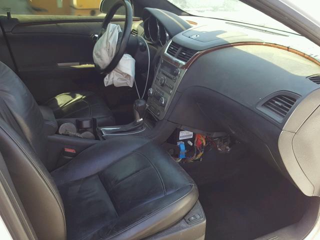1G1ZE5E1XBF398723 - 2011 CHEVROLET MALIBU LTZ 白色 照片 5
