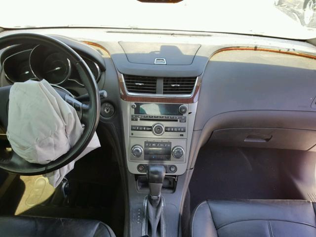 1G1ZE5E1XBF398723 - 2011 CHEVROLET MALIBU LTZ 白色 照片 9