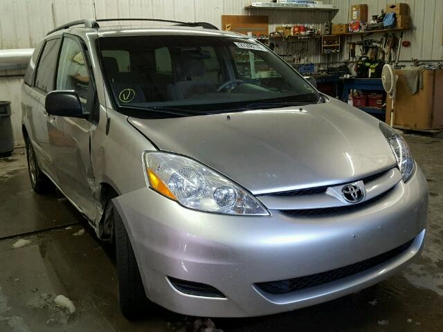 5TDBA23CX6S064138 - 2006 TOYOTA SIENNA LE SILVER photo 1