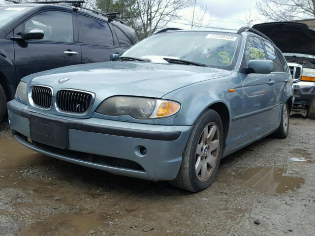 WBAEN33482PC10640 - 2002 BMW 325 IT TEAL photo 2