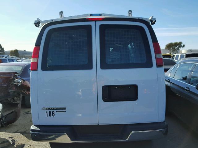 1GCWGFCA4C1156358 - 2012 CHEVROLET EXPRESS G2 WHITE photo 6