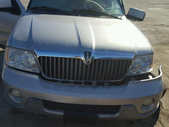 5LMFU27R73LJ15530 - 2003 LINCOLN NAVIGATOR SILVER photo 7