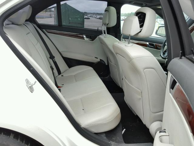 WDDGF81X79F224695 - 2009 MERCEDES-BENZ C 300 4MAT WHITE photo 6