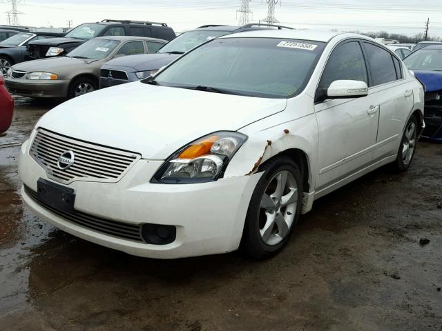 1N4BL21E88C127374 - 2008 NISSAN ALTIMA 3.5 WHITE photo 2