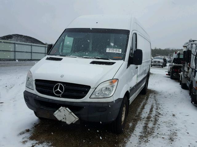 WD3PE8CB5C5700593 - 2012 MERCEDES-BENZ SPRINTER 2 WHITE photo 2