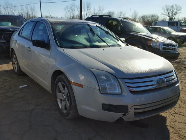 3FAHP07Z28R179839 - 2008 FORD FUSION SE WHITE photo 1