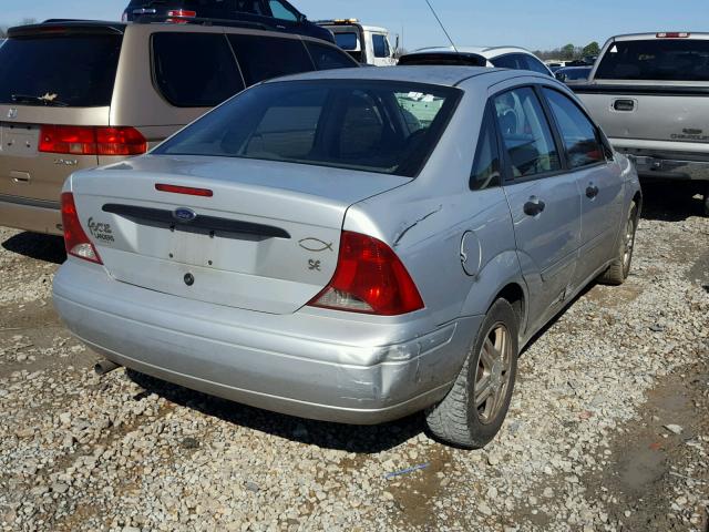 1FAFP34P62W343254 - 2002 FORD FOCUS SE SILVER photo 4