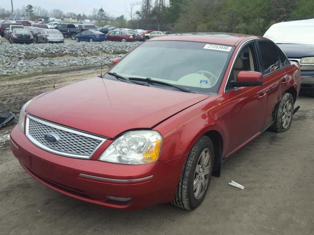 1FAFP27177G110907 - 2007 FORD FIVE HUNDR RED photo 2