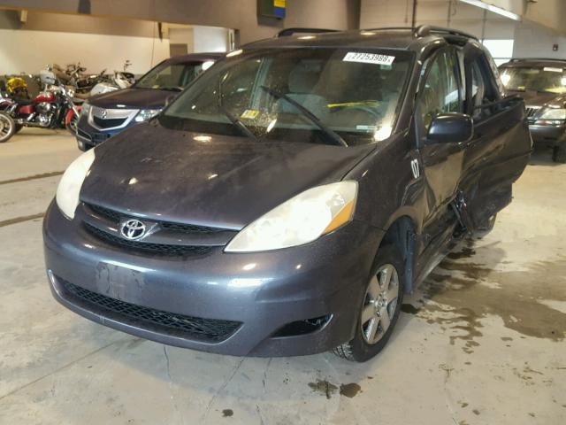 5TDZA23C56S554064 - 2006 TOYOTA SIENNA CE GRAY photo 2