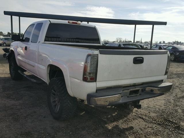 1GCHC29U53E168378 - 2003 CHEVROLET SILVERADO WHITE photo 3