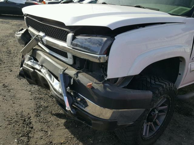 1GCHC29U53E168378 - 2003 CHEVROLET SILVERADO WHITE photo 9