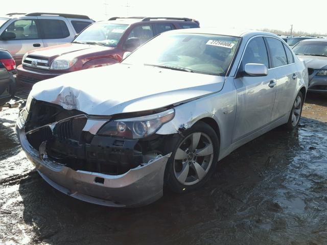 WBANA73584B060344 - 2004 BMW 530 I SILVER photo 2