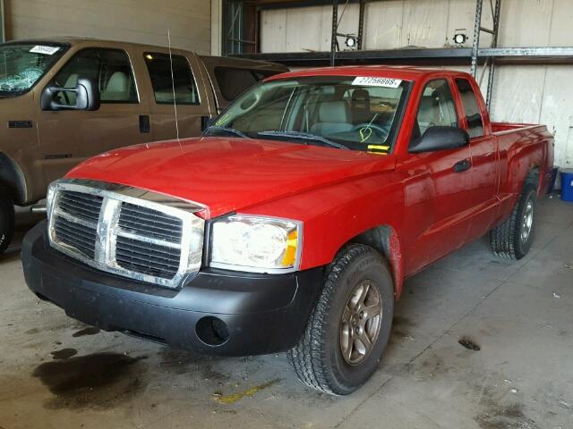 1D7HE42K16S523671 - 2006 DODGE DAKOTA SLT RED photo 2