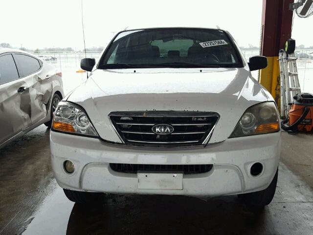 KNDJD736475716740 - 2007 KIA SORENTO EX WHITE photo 9